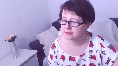 Snapshot of christarose chatting on December 15, 2024, 4:40 am Christa online show from December 15, 2024, 4:40 am