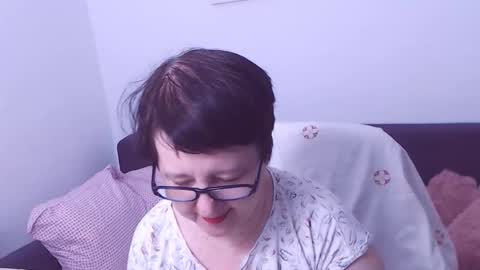 Snapshot of christarose chatting on October 24, 2025, 9:11 pm Christa online show from October 24, 2025, 9:11 pm