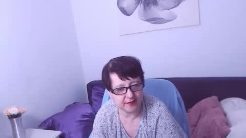 Snapshot of christarose chatting on November 19, 2025, 10:32 pm Christa online show from November 19, 2025, 10:32 pm