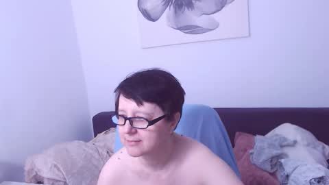 Snapshot of christarose chatting on November 30, 2025, 4:11 pm Christa online show from November 30, 2025, 4:11 pm