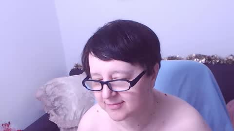 Snapshot of christarose chatting on December 13, 2025, 8:25 pm Christa online show from December 13, 2025, 8:25 pm