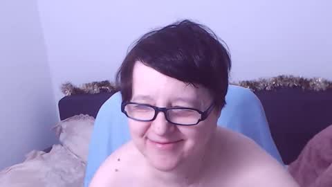 Snapshot of christarose chatting on December 14, 2025, 2:22 pm Christa online show from December 14, 2025, 2:22 pm