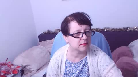 Snapshot of christarose chatting on December 15, 2025, 2:27 am Christa online show from December 15, 2025, 2:27 am