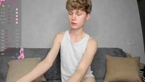 Snapshot of christian_di0r chatting on September 20, 2025, 6:31 pm Christian PVT open online show from September 20, 2025, 6:31 pm