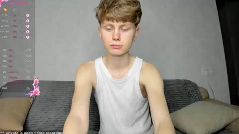 Snapshot of christian_di0r chatting on September 30, 2025, 6:35 pm Christian PVT open online show from September 30, 2025, 6:35 pm