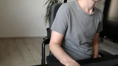 christianblck online show from December 15, 2025, 9:02 am