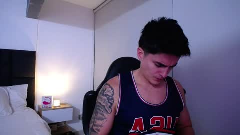 Snapshot of christianvalenzia chatting on October 23, 2025, 3:39 am Christian online show from October 23, 2025, 3:39 am