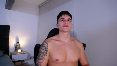 Snapshot of christianvalenzia chatting on November 18, 2025, 8:24 pm Christian online show from November 18, 2025, 8:24 pm