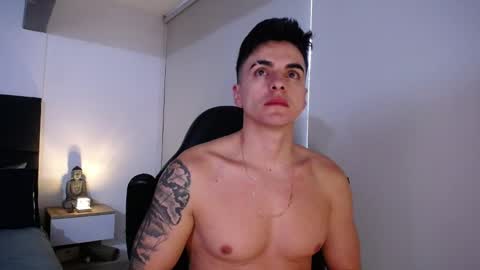 Snapshot of christianvalenzia chatting on November 29, 2025, 12:08 pm Christian online show from November 29, 2025, 12:08 pm