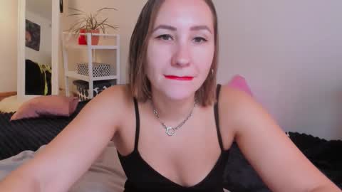 christina rosse online show from October 19, 2025, 8:48 am