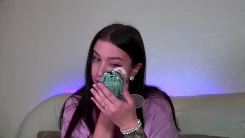 Snapshot of christinamilton chatting on October 21, 2025, 6:30 pm Christina online show from October 21, 2025, 6:30 pm