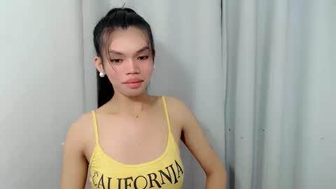 Snapshot of christine_slutt chatting on October 28, 2025, 1:53 am STEFFY online show from October 28, 2025, 1:53 am