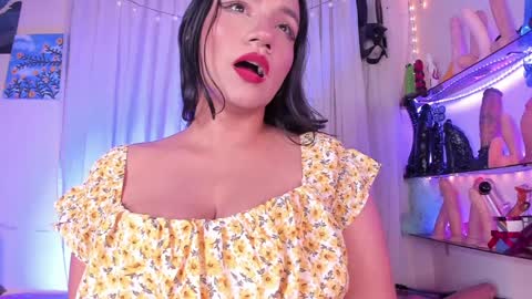 Snapshot of christymilk1 chatting on February 9, 2025, 12:39 am christy online show from February 9, 2025, 12:39 am