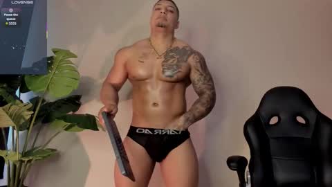 Snapshot of chrizmacgregor chatting on October 26, 2025, 8:04 pm chrizmacgregor online show from October 26, 2025, 8:04 pm