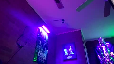 Snapshot of chronicvibez chatting on December 17, 2025, 8:20 am chronicvibez online show from December 17, 2025, 8:20 am