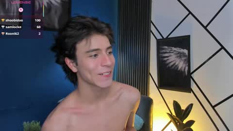 chrristopher77 online show from November 11, 2025, 5:40 am