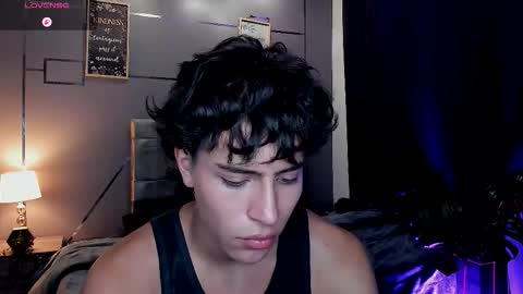 chrristopher77 online show from December 2, 2025, 2:34 pm