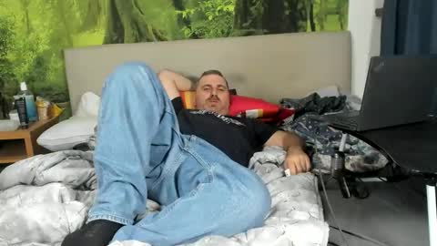 Snapshot of chubbydaddybear82 chatting on November 9, 2025, 5:28 am chubbydaddybear82 online show from November 9, 2025, 5:28 am