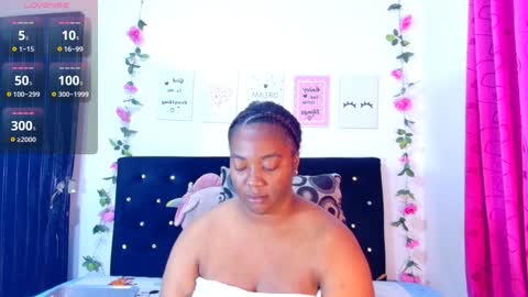 Snapshot of ciaraebonyxxx chatting on December 20, 2024, 10:27 am ciaraebonyxxx online show from December 20, 2024, 10:27 am
