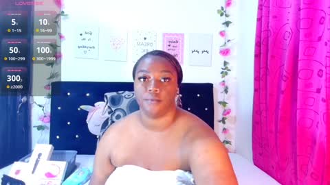 Snapshot of ciaraebonyxxx chatting on December 25, 2024, 6:52 pm ciaraebonyxxx online show from December 25, 2024, 6:52 pm