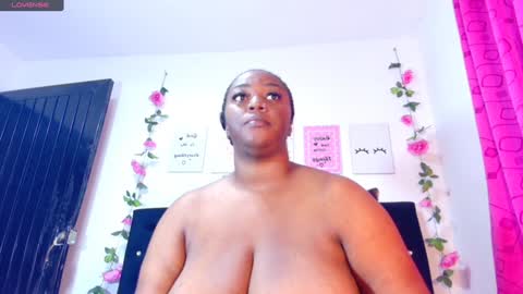Snapshot of ciaraebonyxxx chatting on February 4, 2025, 12:44 pm ciaraebonyxxx online show from February 4, 2025, 12:44 pm