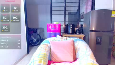 Snapshot of ciaraebonyxxx chatting on February 15, 2025, 8:11 am ciaraebonyxxx online show from February 15, 2025, 8:11 am