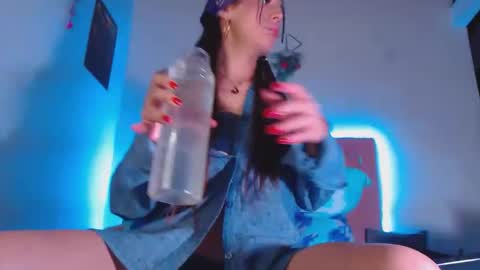 Snapshot of cicimom chatting on November 17, 2025, 12:49 am cicimom online show from November 17, 2025, 12:49 am