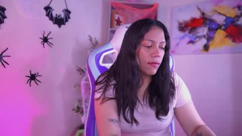 Snapshot of cielo_andrade chatting on October 20, 2025, 12:27 pm Cielo online show from October 20, 2025, 12:27 pm