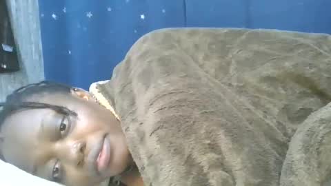 cilia petite online show from November 6, 2025, 8:10 pm