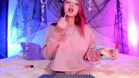 Snapshot of cinderella_lewis chatting on January 16, 2025, 12:23 am Sofi Eva and Mey online show from January 16, 2025, 12:23 am