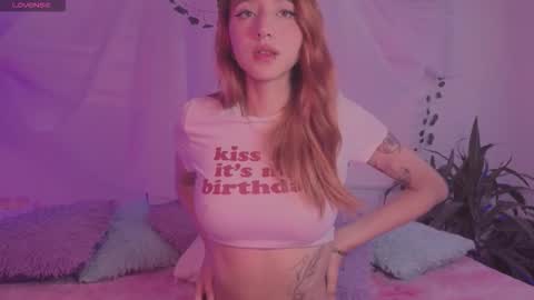 Snapshot of cinderella_lewis chatting on October 15, 2025, 3:23 pm Sofi Eva and Mey online show from October 15, 2025, 3:23 pm