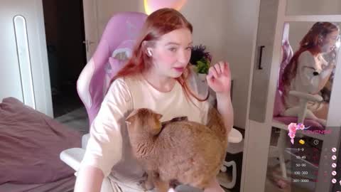 Maddy online show from November 24, 2025, 9:25 pm