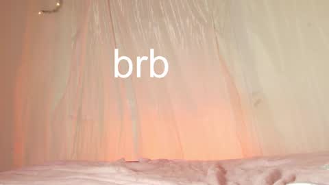 Snapshot of cinnamon__criss chatting on January 22, 2025, 6:42 am cinnamon__criss online show from January 22, 2025, 6:42 am