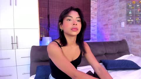 cinnamon_kyla online show from January 19, 2025, 4:46 pm