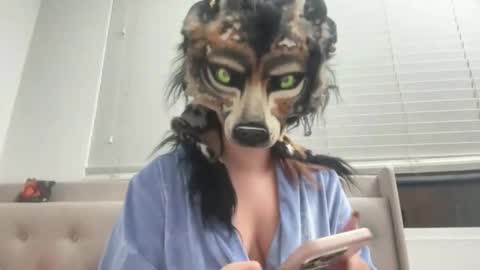 Nicky online show from November 12, 2025, 6:36 am