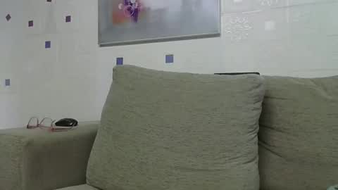 cinthia2525 online show from March 11, 2025, 10:51 am