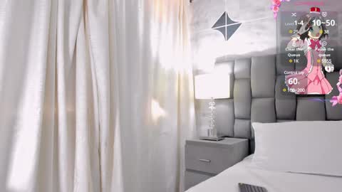 CintiaCollins  online show from December 14, 2024, 8:40 pm