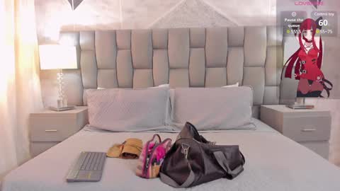 CintiaCollins  online show from January 16, 2025, 8:46 pm