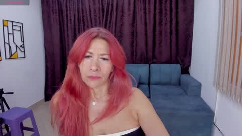 Snapshot of cintiagreyx chatting on January 15, 2025, 11:32 am  CINTIA  online show from January 15, 2025, 11:32 am
