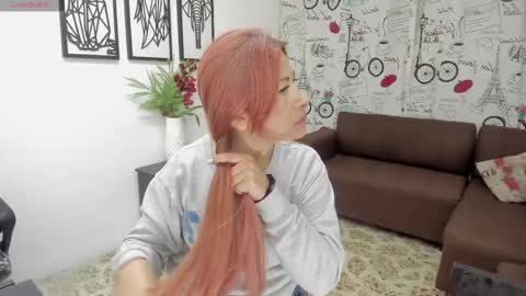 Snapshot of cintiagreyx chatting on February 9, 2025, 11:36 am  CINTIA  online show from February 9, 2025, 11:36 am