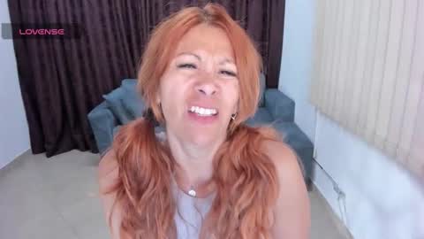  CINTIA  online show from October 26, 2025, 12:44 pm