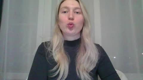 citrusblissss online show from March 12, 2025, 2:01 pm