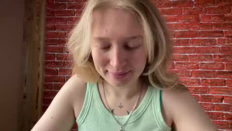 citrusblissss online show from October 7, 2025, 2:09 am