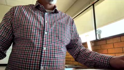 Snapshot of cj3d2 chatting on September 29, 2025, 4:23 pm Cjd32 online show from September 29, 2025, 4:23 pm