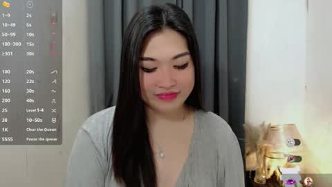 CLAIRE online show from November 2, 2025, 4:04 am