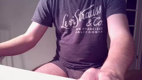 clamshive7 online show from December 1, 2025, 6:07 am