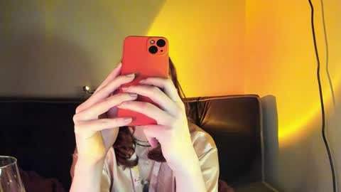 Snapshot of clancyosbourne chatting on December 18, 2024, 10:02 pm Clancy online show from December 18, 2024, 10:02 pm