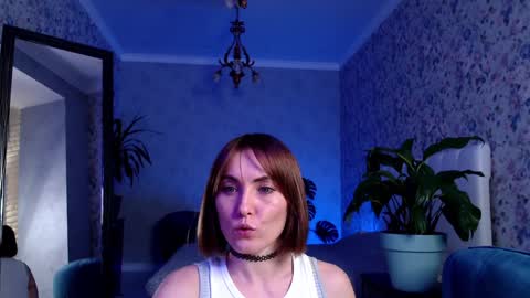 Snapshot of clara_bendover chatting on February 6, 2025, 5:51 pm Clara online show from February 6, 2025, 5:51 pm