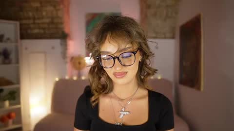 Snapshot of clara_smile chatting on February 25, 2025, 7:25 pm Clara smile online show from February 25, 2025, 7:25 pm