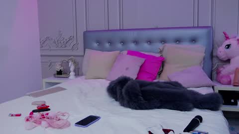 ClaraHazel online show from February 1, 2025, 10:59 am